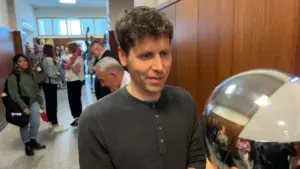 Sam Altman Digugat