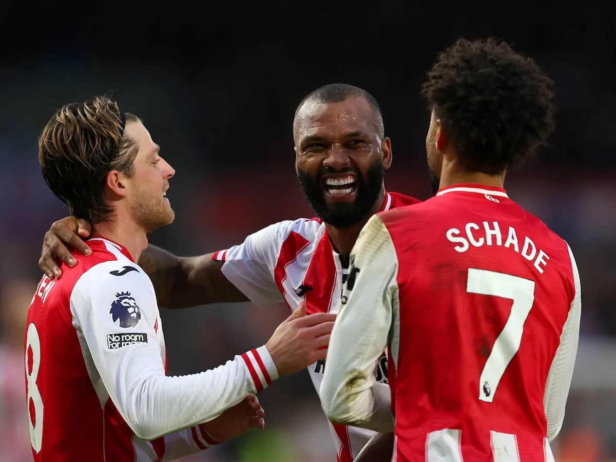 Spurs Incar Winger Liga Inggris