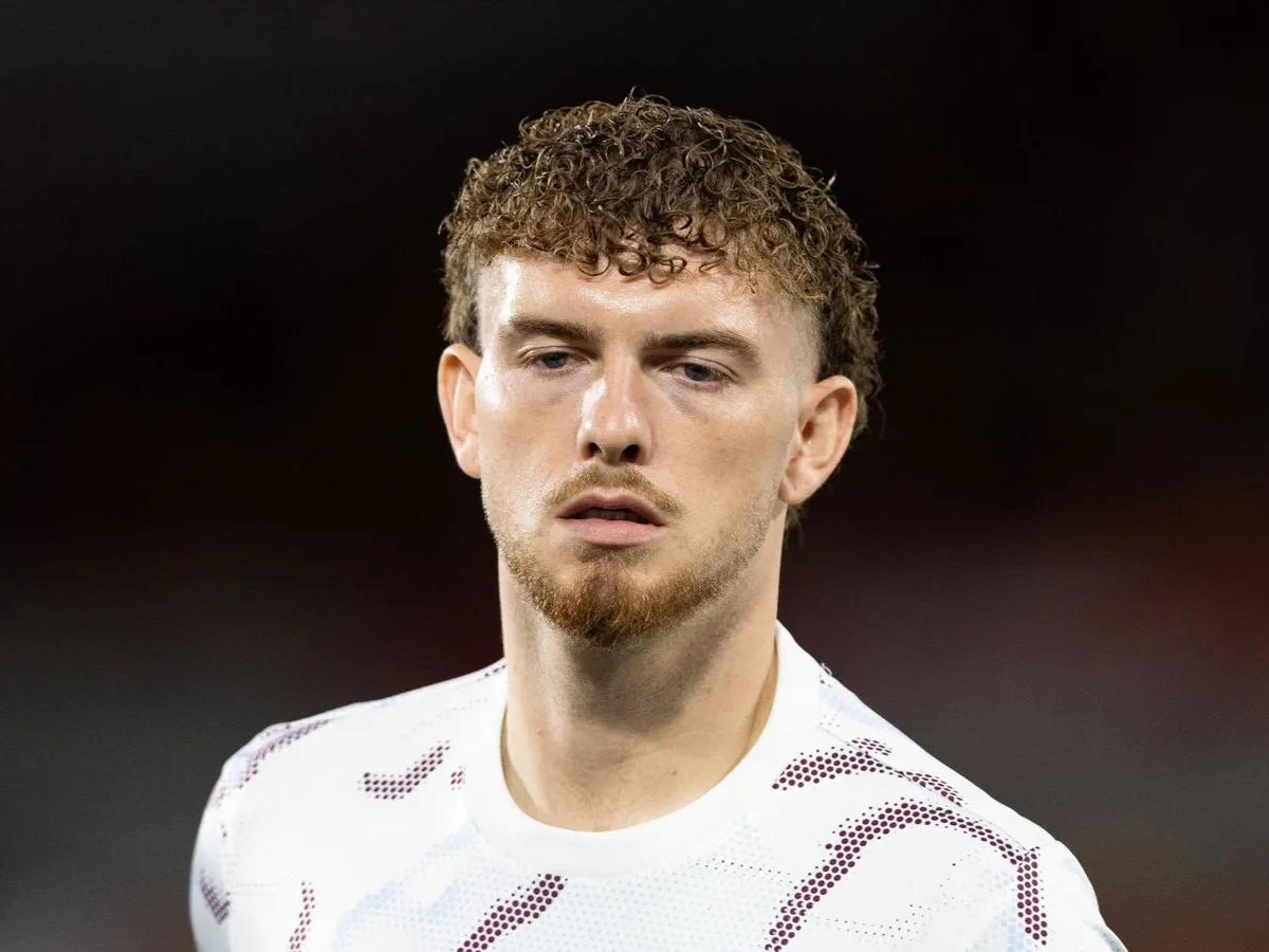 Masa Depan Harvey Elliott di Villa Menggantung